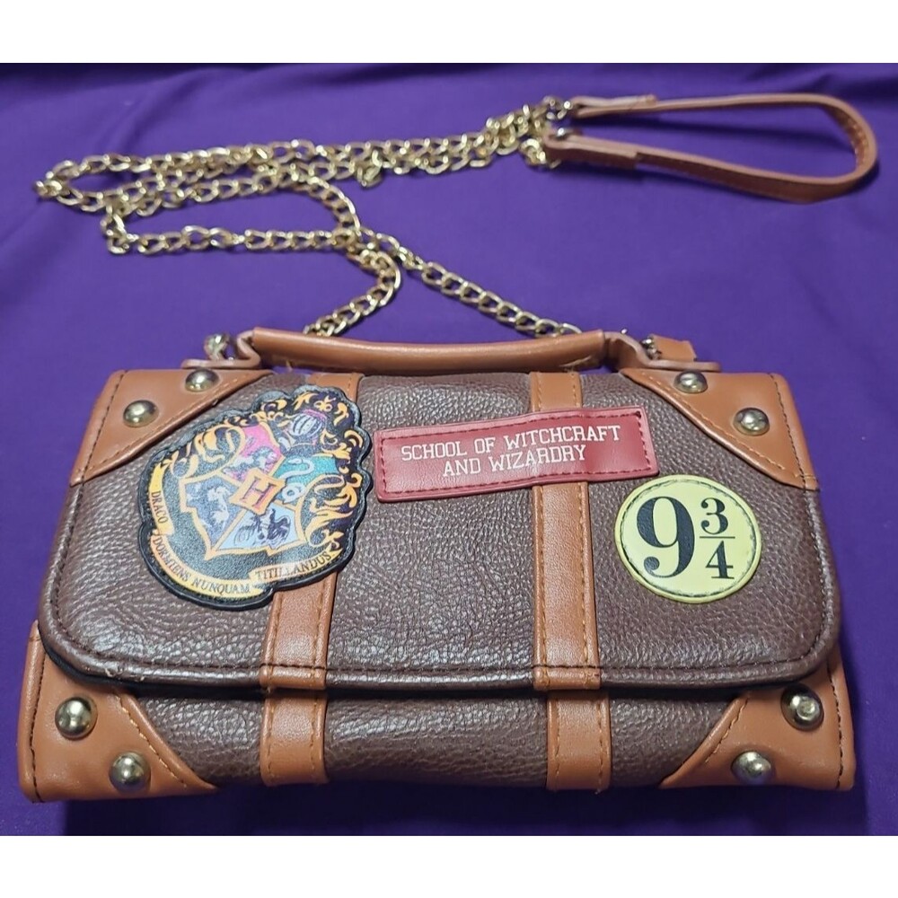 Harry Potter School Of Witchcraft And Wizardry Cross Body Purse Bag Wallet
